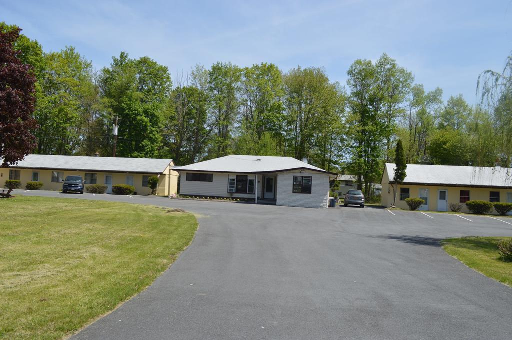 James Motel Monroe Exterior photo
