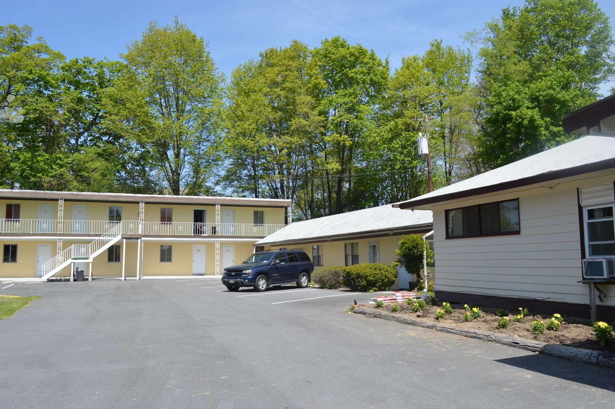 James Motel Monroe Exterior photo