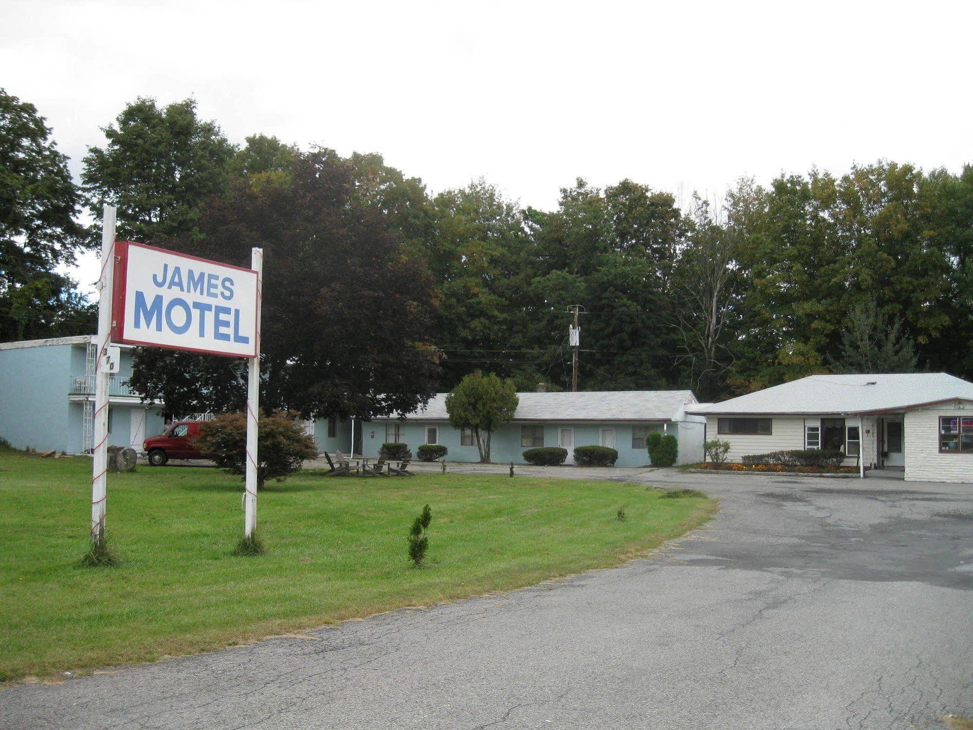 James Motel Monroe Exterior photo
