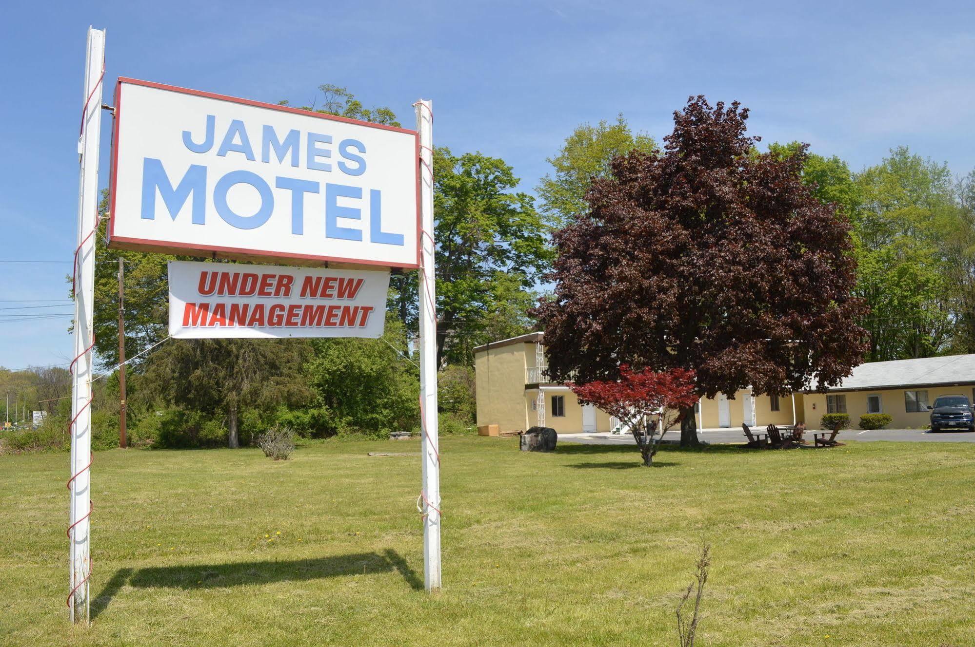 James Motel Monroe Exterior photo