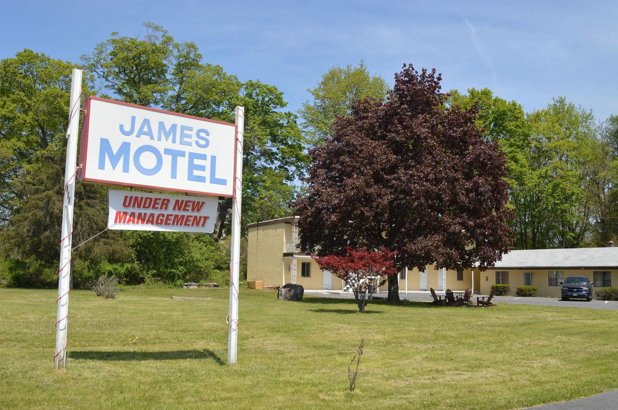 James Motel Monroe Exterior photo